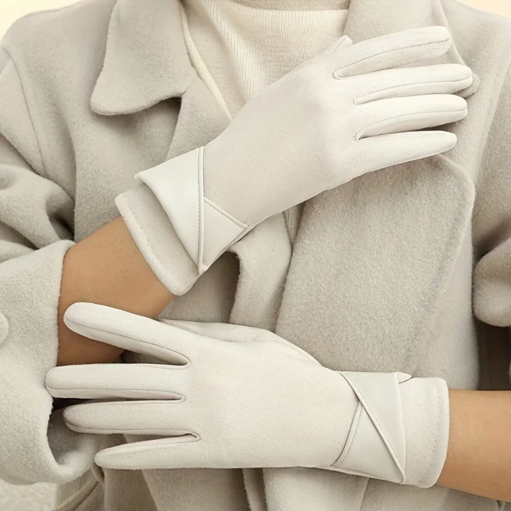 ElegantvBeige Knit Touchscreen Gloves